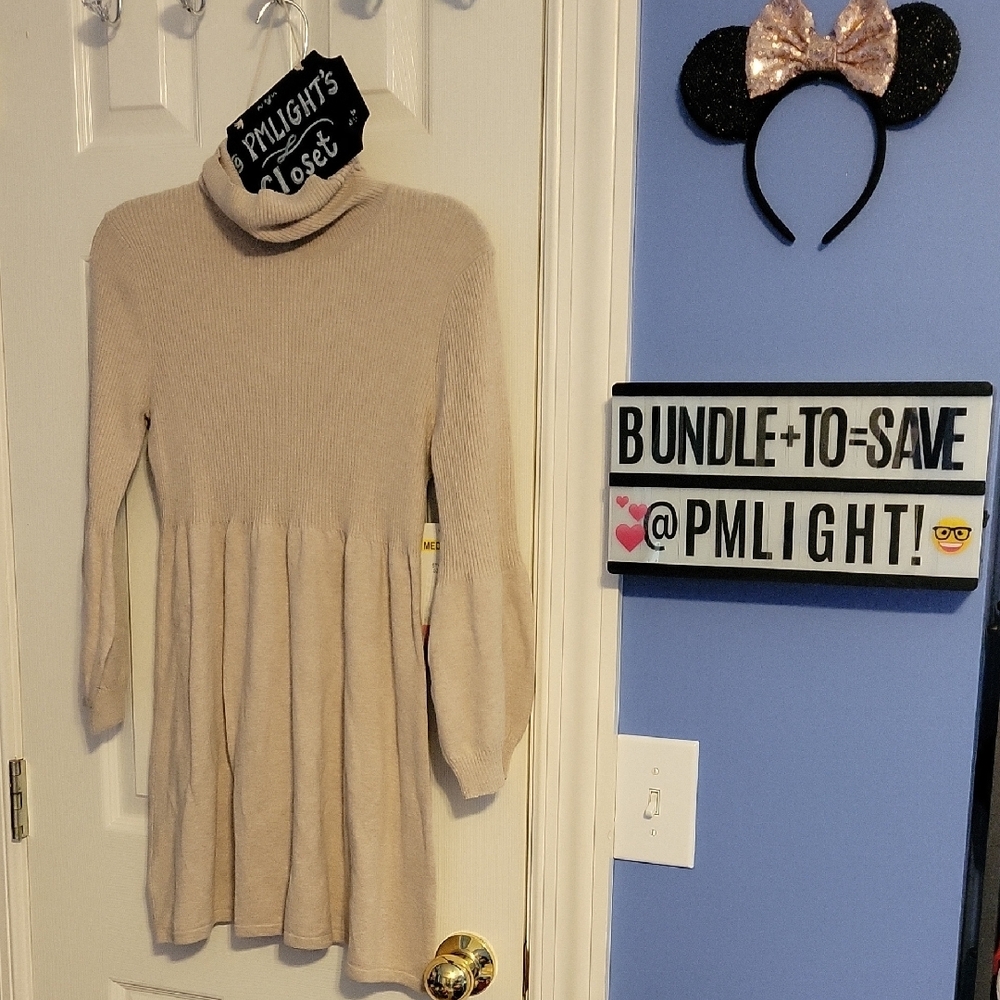 Leo & Nicole Cream Ribbed Sweater Mini Dress Medium New